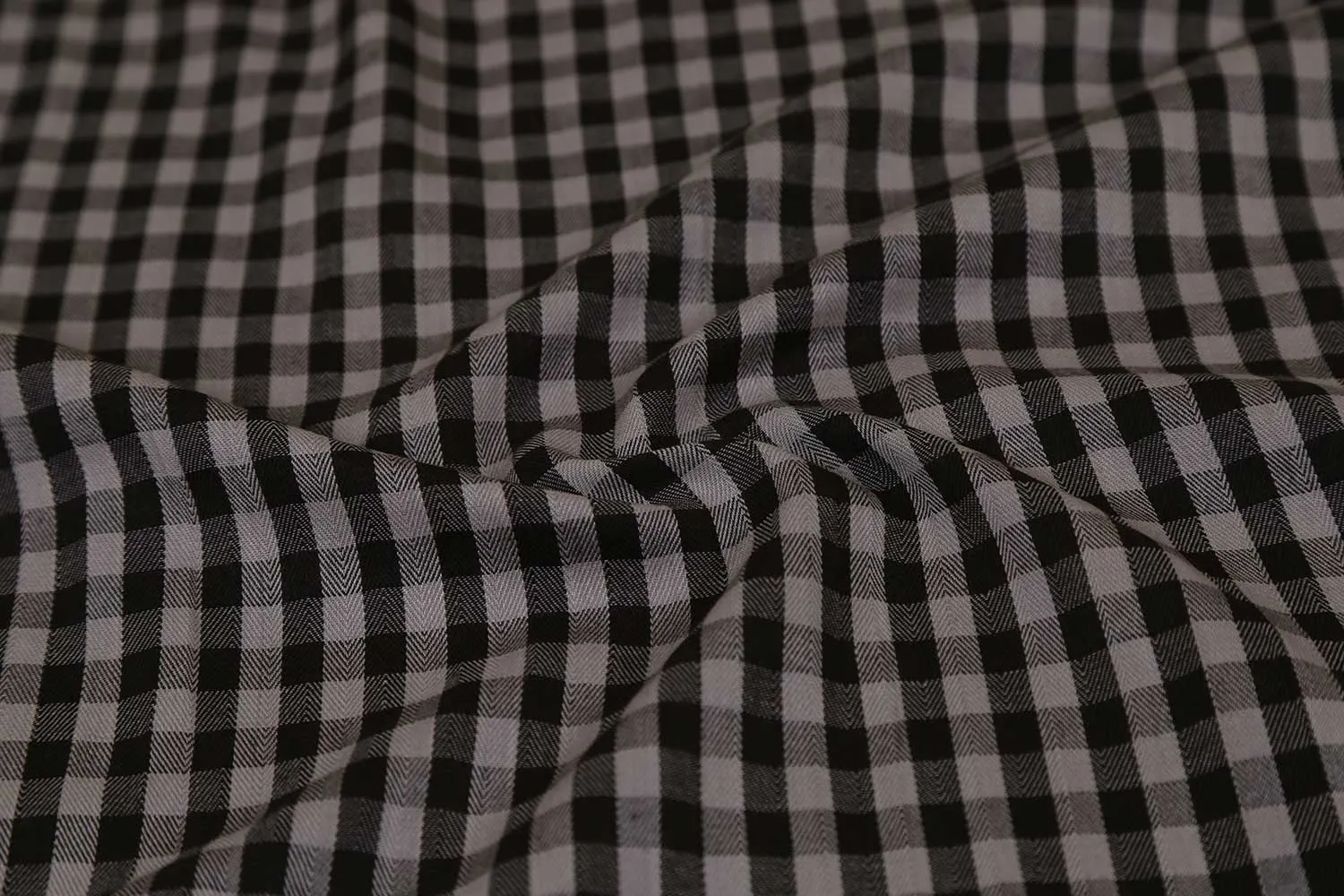 Gray & Black Checks Cotton Herringbone Yarn Dyed Fabric